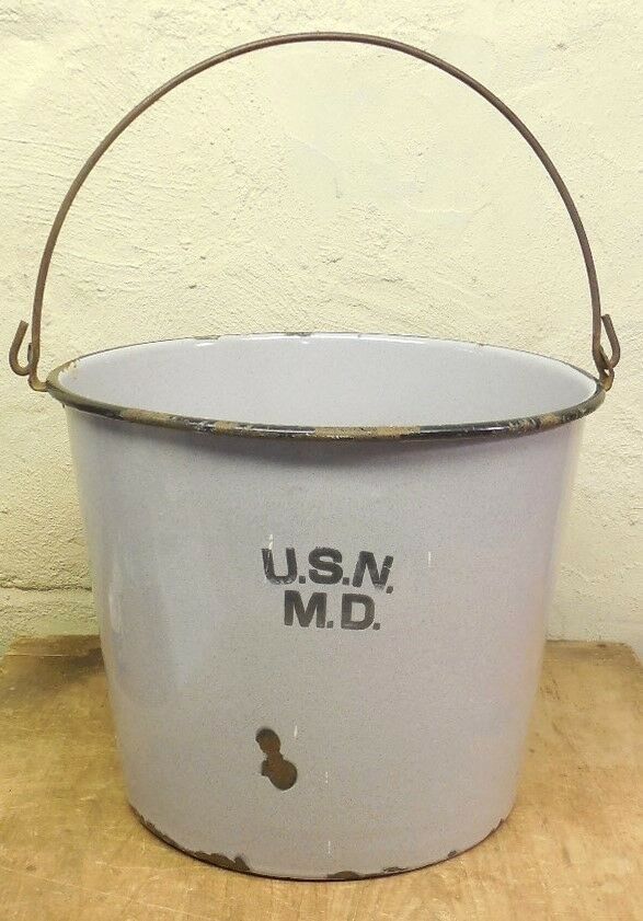 WW1 era USN MD Graniteware, Enamel Ware Bucket. US Navy Medical Dept. ????