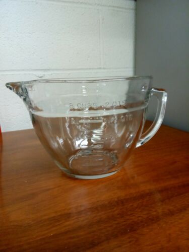 Vintage Anchor Hocking Large 8 Cup Measuring Bowl clear glass batter bowl