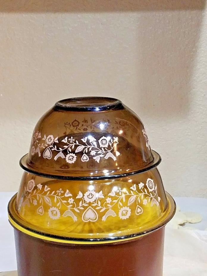 Vintage Pyrex Clear Brown Pyrex bowls of 2 with Bird & Flower Desighn 322 Brown