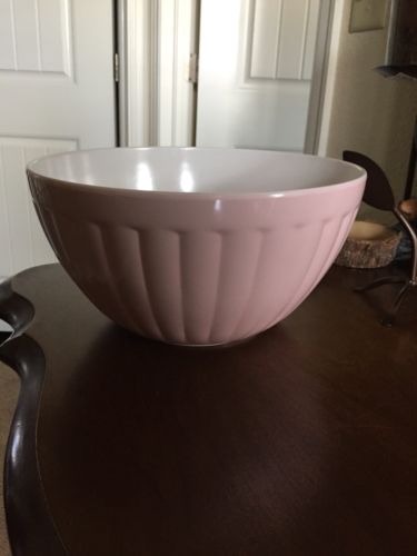 Pink Kitchen Batter Mixing Bowl - Melamine - Non Slip Bottom 10” Wide