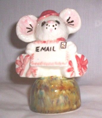 Mice B11 19.3420E  Ceramic Email Puter Mouse Pie Bird