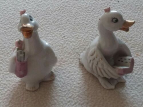 Salt & Pepper Shakers Japan Ceramic Swan~Vintage