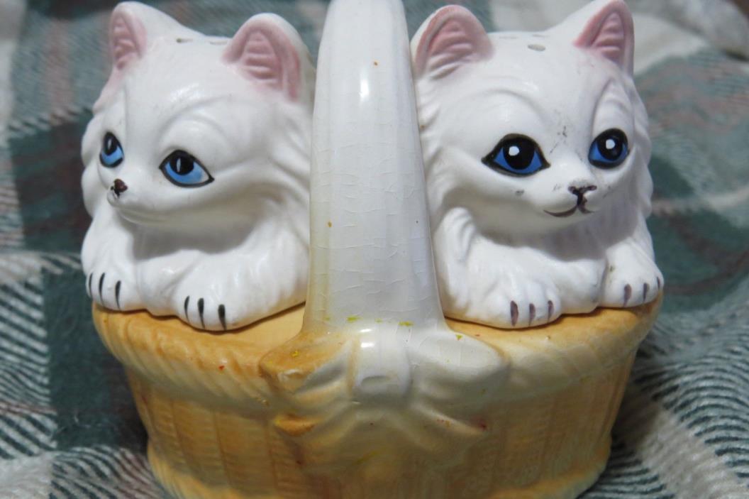 Pair of Kittens Cats in an Easter Basket Salt & Pepper Shaker Set Vintage Japan