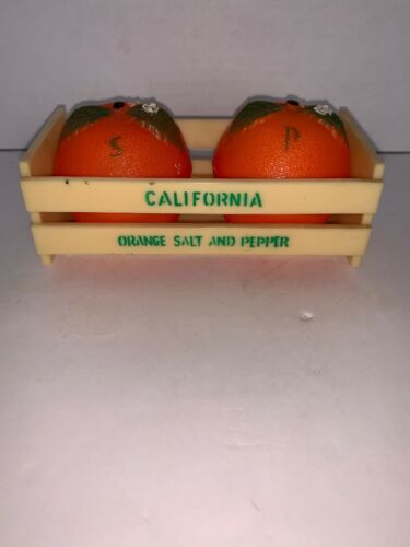 Vintage Plastic California Orange Salt & Pepper Shakers In Fruit Crate 5 1/8”