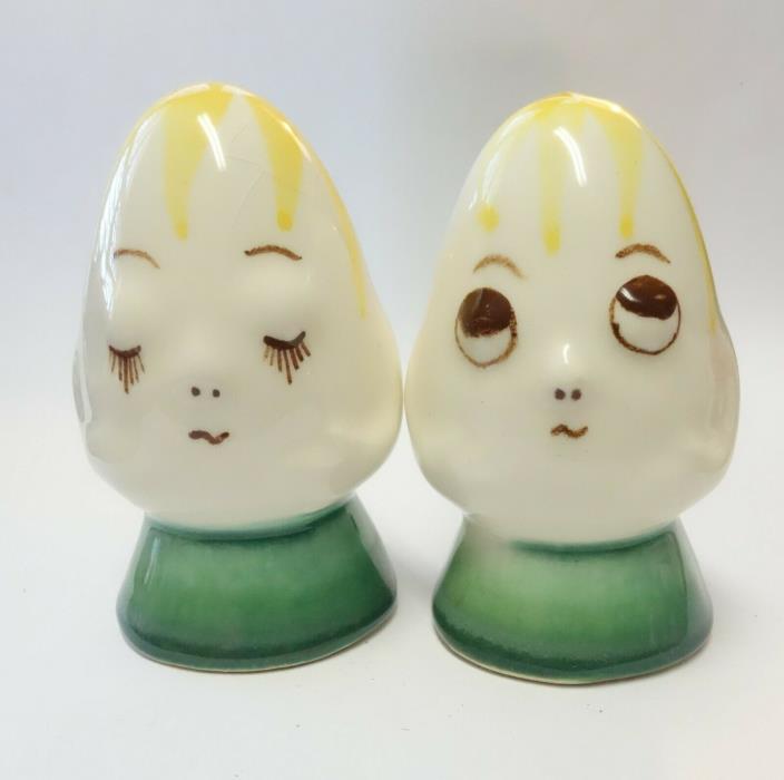 VINTAGE EGG HEAD SALT & PEPPER SHAKERS EGGHEAD CERAMIC SET PAIR