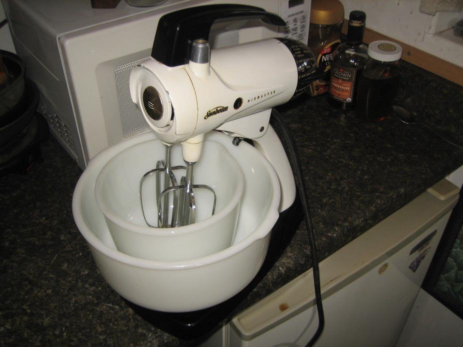 Vintage Sunbeam Mixmaster Countertop Stand Mixer 12 Speed White Retro 1950's