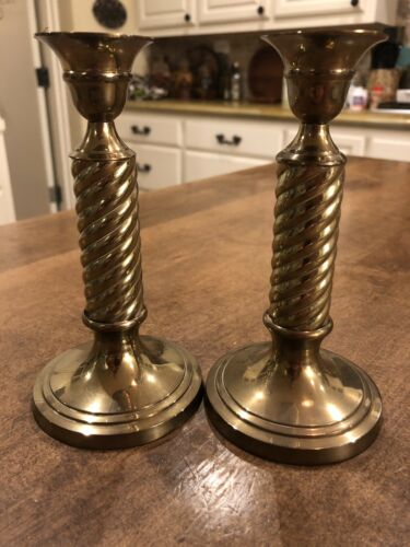 Set of 2 - Vintage Decorative Brass Candlesticks 6