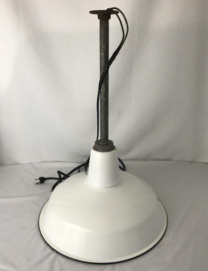 Vtg SPERO White Porcelain Enamel Light Lamp 14.5