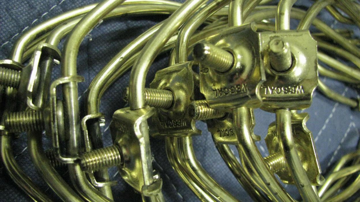 16 WESCAL Lamp Harps 9