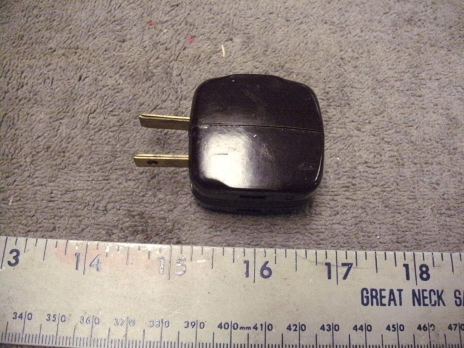 VINTAGE Brown Bakelite GE 15a 125 volt Wall Multi Outlet  Plug Adapter