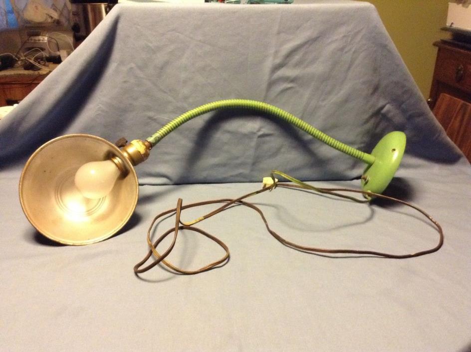 VINTAGE PRESCOLITE SWIV-O-LITE GOOSENECK INDUSTRIAL Table Lamp Light Metal Shade