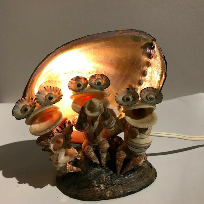 Seashell Tv Lamp Band Musicians Frogs Collectible Tropical Kitsch Vintage Estate