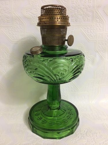 Aladdin B-54 Green Washington Drape Kerosene Mantle Lamp