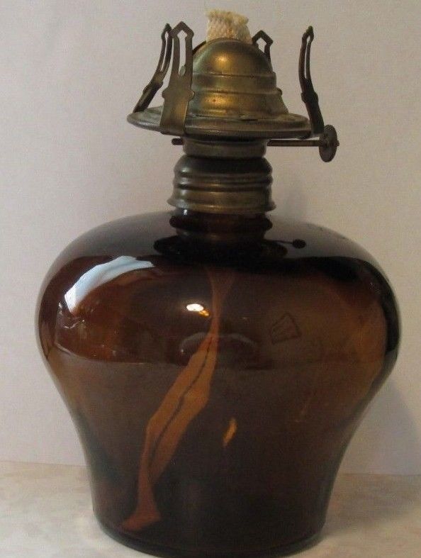 Antique Holmes Booth & Haydns STAR kerosene oil lamp burner with amber lamp