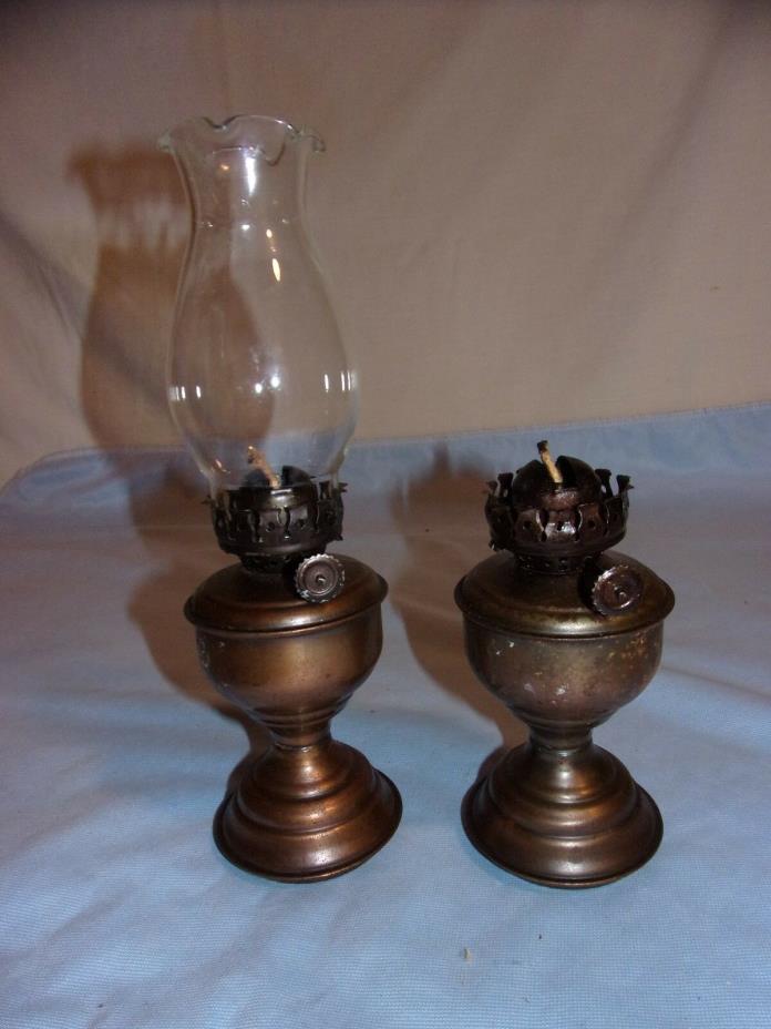 Two Petite Brass Oil Lamps/One Petite Clear Ruffled Chimney Made in India(INDIA)