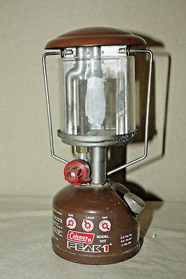 COLEMAN CANADA BROWN PEAK 1 MODEL 222 LANTERN 2-80 DATE,VG 8558