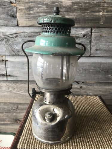 Vintage Coleman Lantern 242B Sport Lite