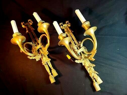 Pair Large Heavy Solid Brass Electrified French Horn Wall Sconces w Bows