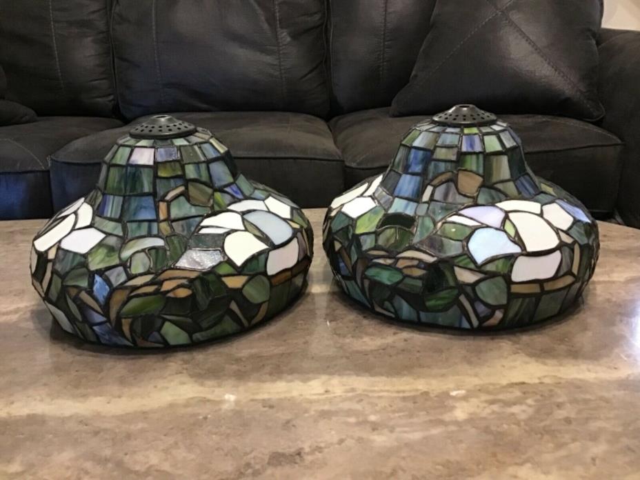 Pair of 10” Vtg Stained Glass Decorative Floral Light Fixture Lamp Shades