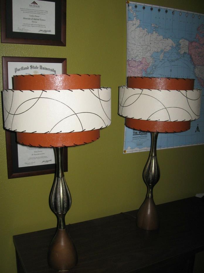 Pair of Mid Century Vintage Style 3 Tier Fiberglass Lamp Shades Atomic BOI3