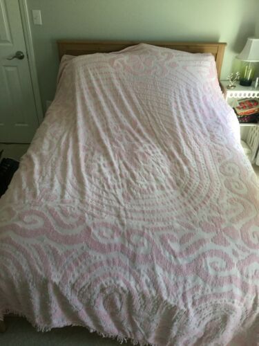 Vintage PINK Chenille Bedspread Queen or Full Size 96”x 100” Blanket Mid Century