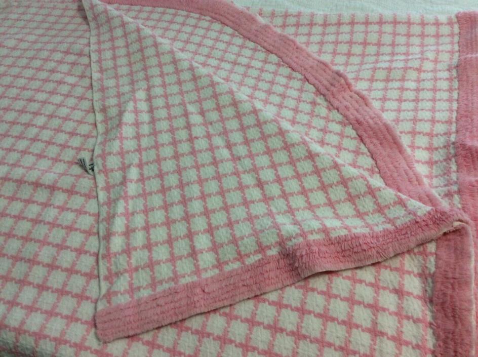 Vintage MORGAN JONES Full Sz Bedspread Chenille Border Pink White Grid Squares