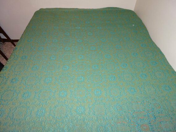 Vintage Bedspread Heavy Blanket With Fringe 90