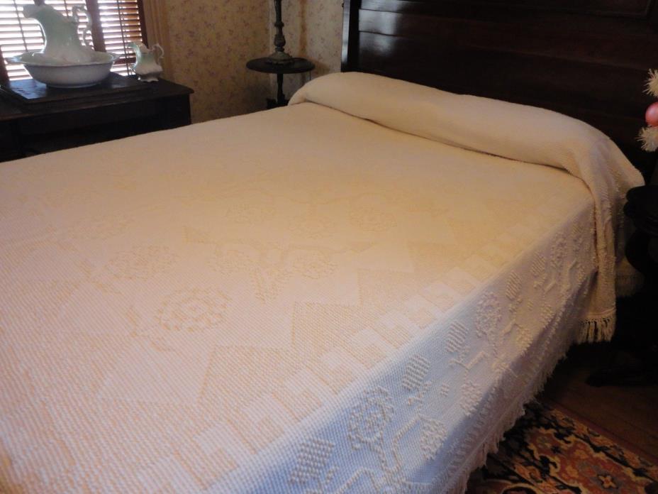 Vintage Candlewick Cotton Bedspread 92