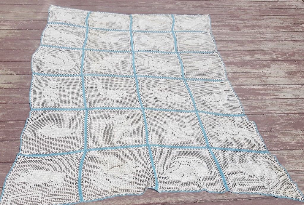 ADORABLE VINTAGE HAND CROCHETED CHILD'S BED COVER WITH ANIMAL DESIGNS