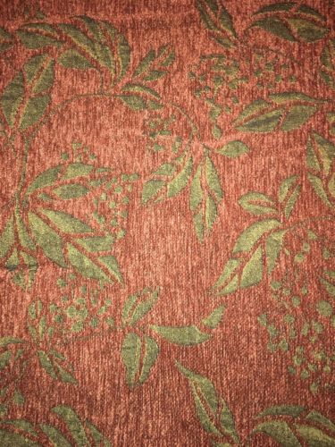 EUC Heavy Queen Rich Red Bedspread  94” X 92” Free Shipping