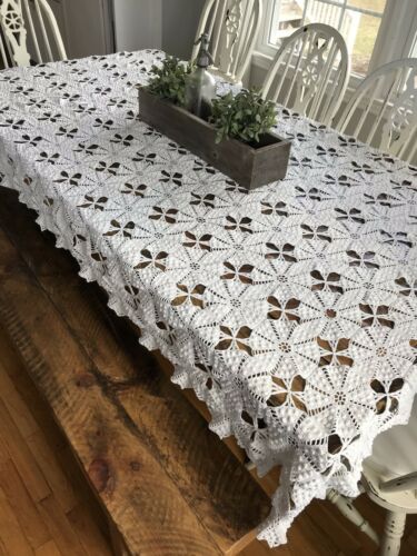 VINTAGE HAND MADE Star CROCHET WHITE BED COVERLET BEDSPREAD 102x70”Boho Chic