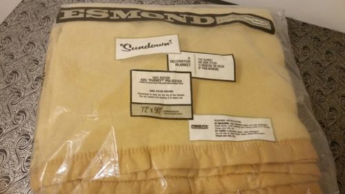 USA Vintage NEW Chatham Esmond Honey Beige FULL Acrylic Thermal Blanket UNUSED