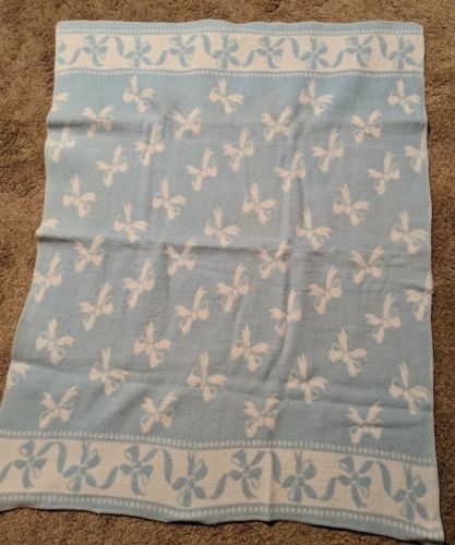 Vintage 1950's Wool Reversible Baby Blanket Girl Right Blue and White 43