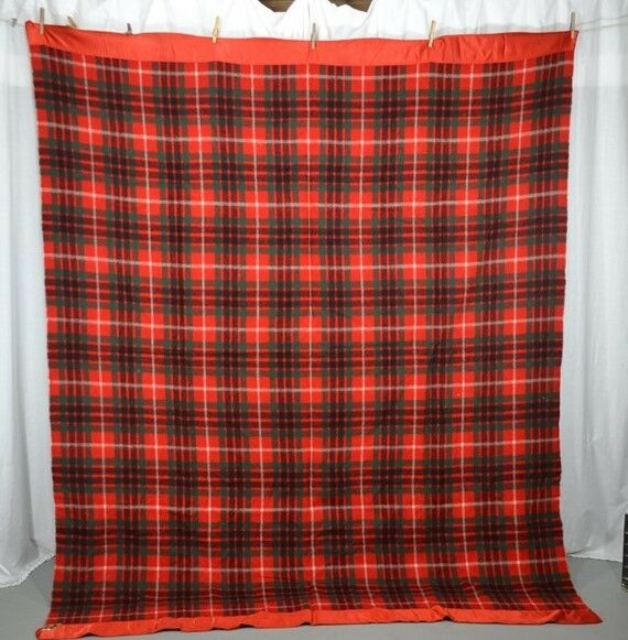 blanket tartan red green plaid wool Horner double 74x101