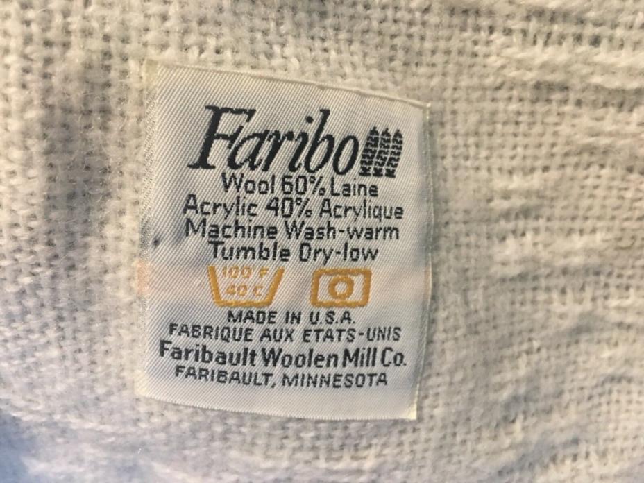 Vtg Faribo Cream Delicate Blanket Stadium  Shawl 100% Wool 52”x46”
