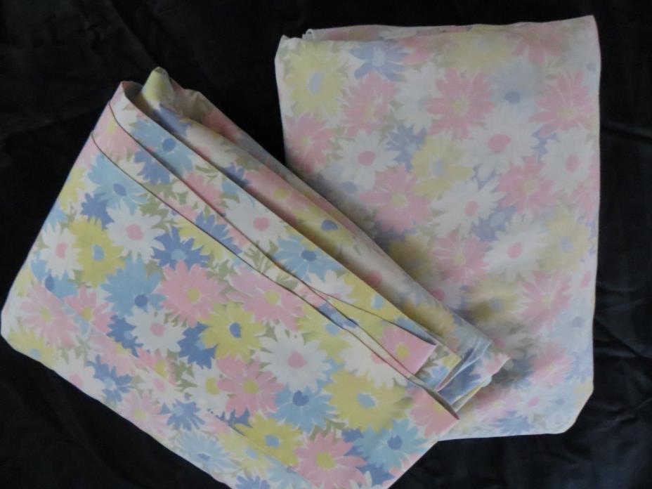 60's 70's Vintage Wamsutta Pastel Daisy Floral Queen Flat Double Fitted Sheets