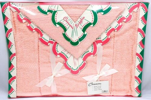 VTG 1950's 3 PC MIB Cannon Towel Set Cannons Ruffle Pink Terry Cloth GLAMPING