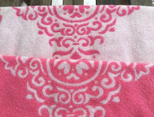 (2) Vtg TOWELs Springmaid pink & white floral - Reversible  25 X 46. NOS