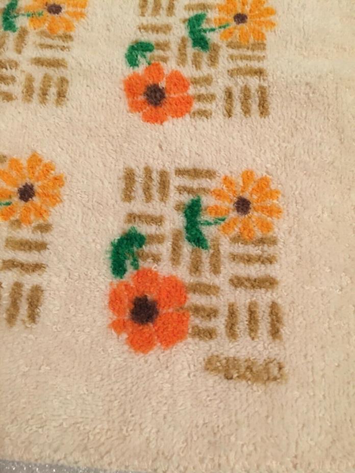 Vintage Cannon Orange Daisies B&D 2 Wash Cloths