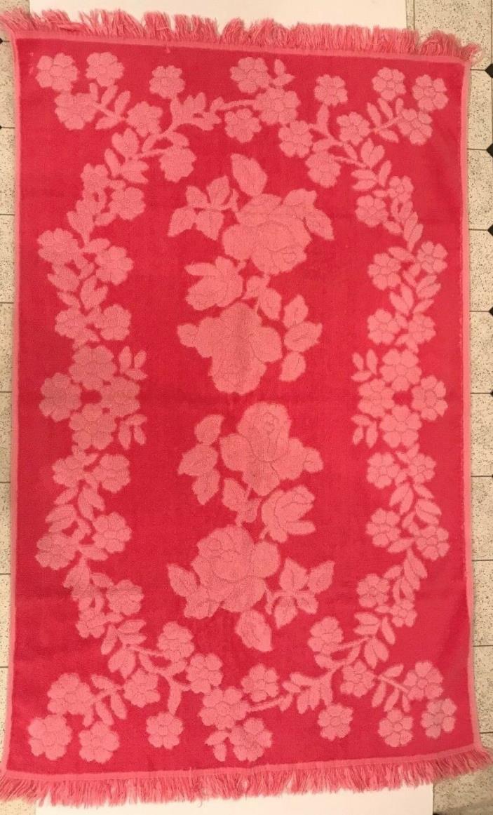 vintage 1960's bath towel red with pink flowers