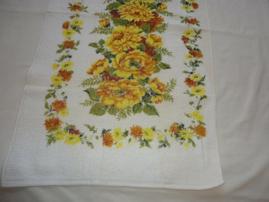 Vintage Cannon 1970's Bath Towel Yellow Floral Print 100% Cotton