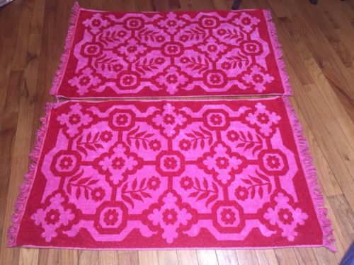Vintage Martex 100% Cotton Set Of 2 Fringed Red & Pink Bath Towels 38”x 24”-EUC