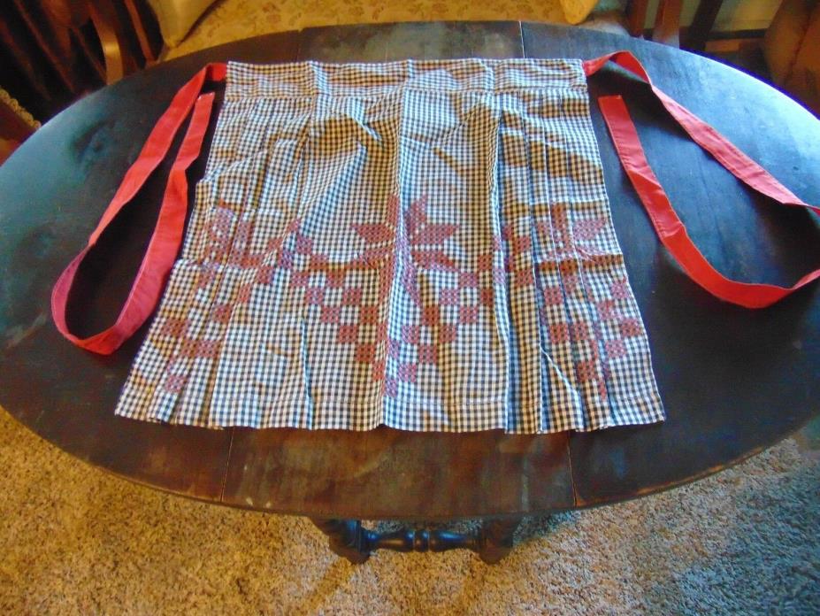 Womens Vintage Kitchen Cooking Apron Gingham Cross Stitch Black / Red
