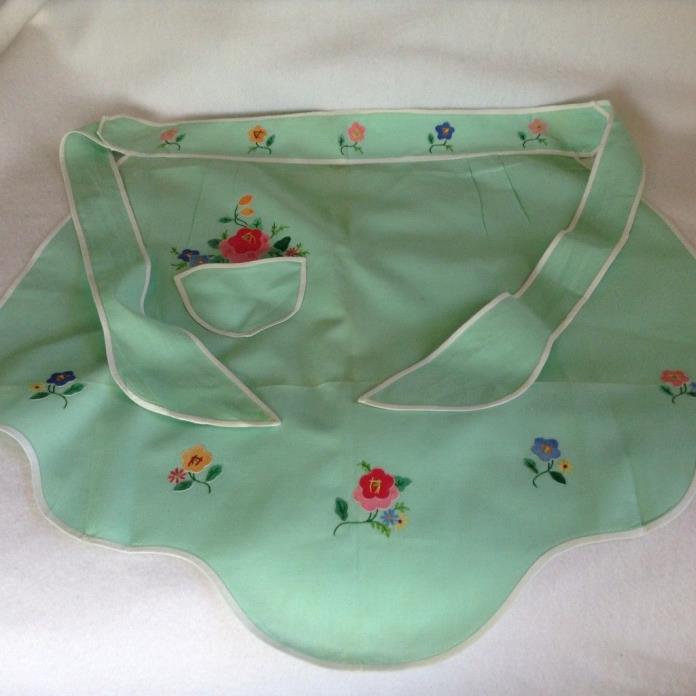 Sweet Vtg Mint Green Half Apron with Applique Embroiderered Flowers and Pocket