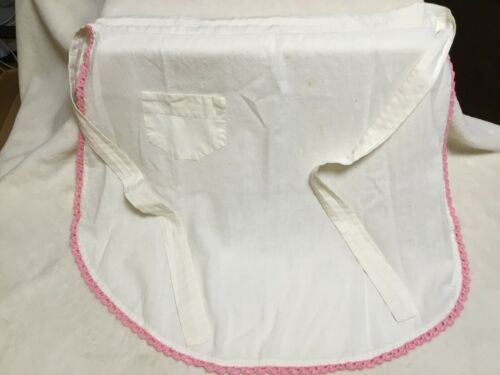 Vintage Muslin Cloth Apron with Pink Crocheted Trim Half Apron