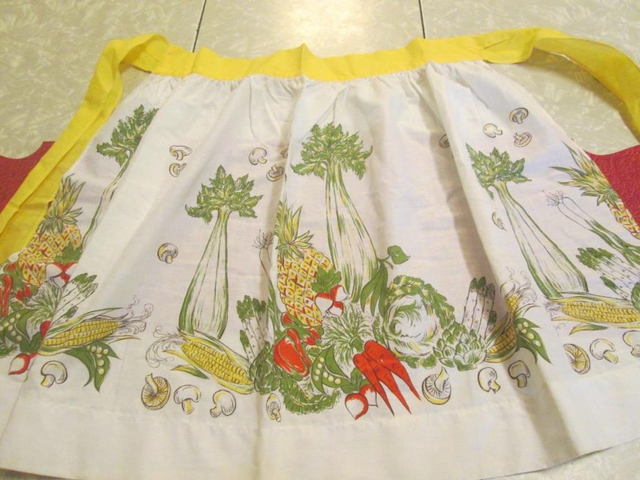 Vintage Cotton Half Apron FOOD Mushrooms Vegetables EUC