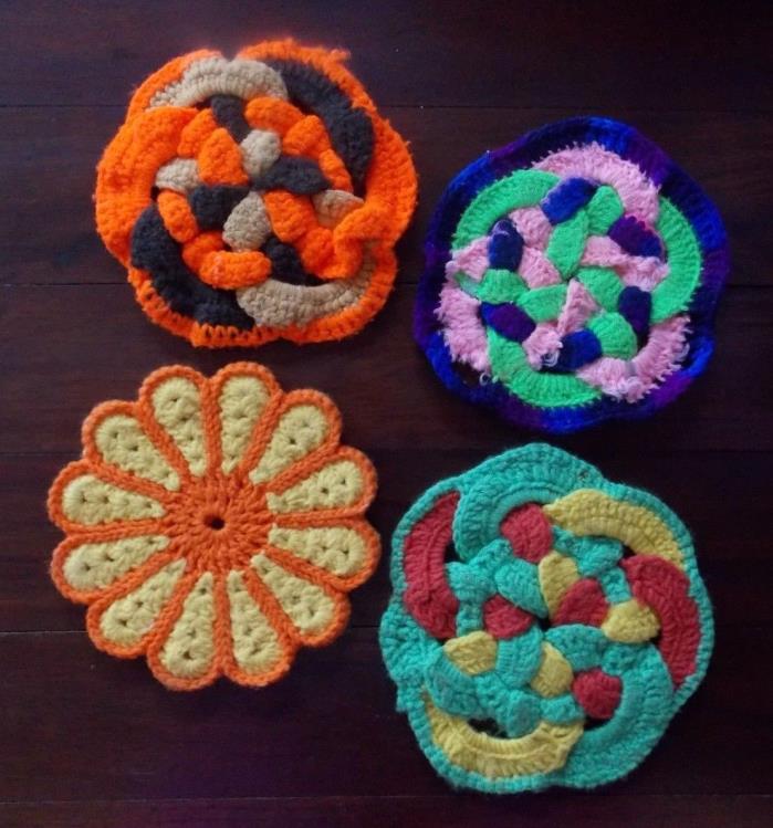 4 Vintage Crocheted Knitted Potholders 8