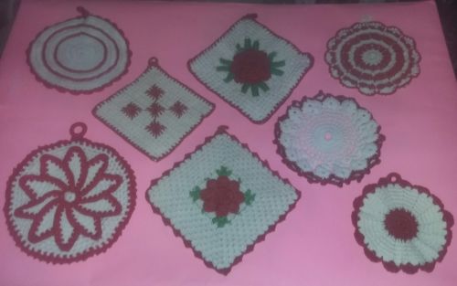 8 Vintage Hand Crocheted Potholders. Nice Condition. Red and White.