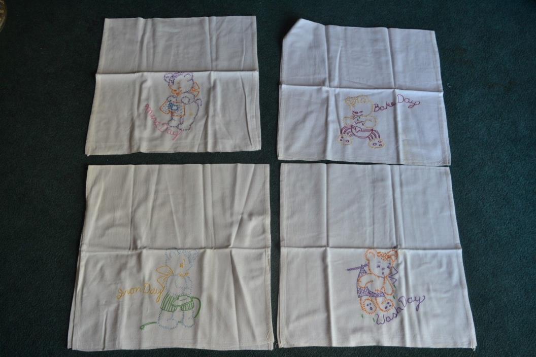 Embroidery Days of Week Towel Bear Lot of 4 Bake Wash Mend Day 17.5 by 34”