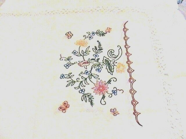 Hand Made Vintage Embroidered Doily Table/Dresser Runner Scarf w/ Crochet Edges